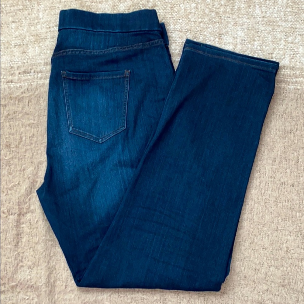 Women’s Straight leg Jeggin Jeans